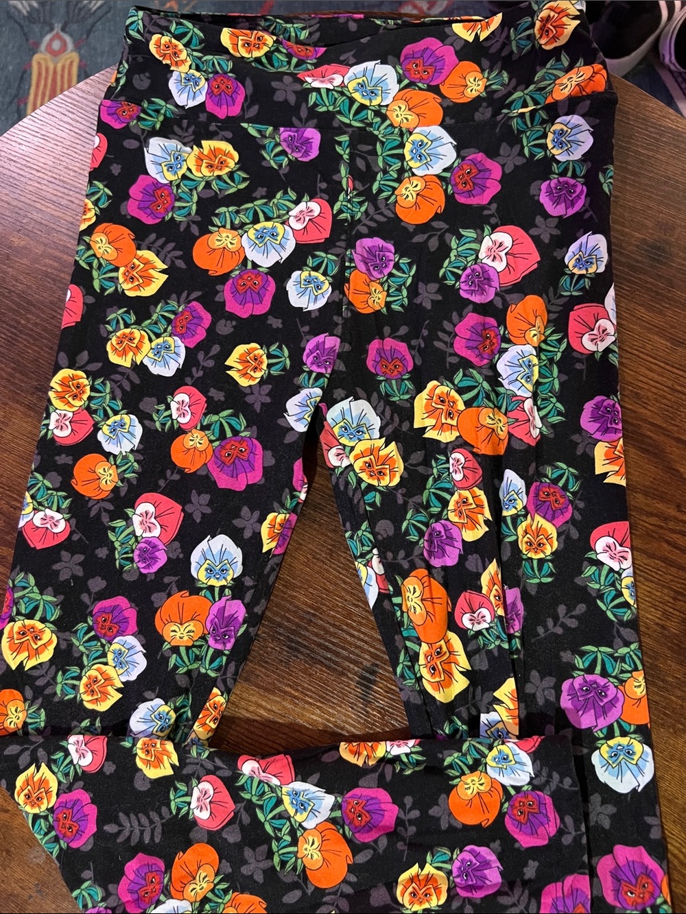 Disney Alice in Wonderland Pansies LuLaRoe Leggings